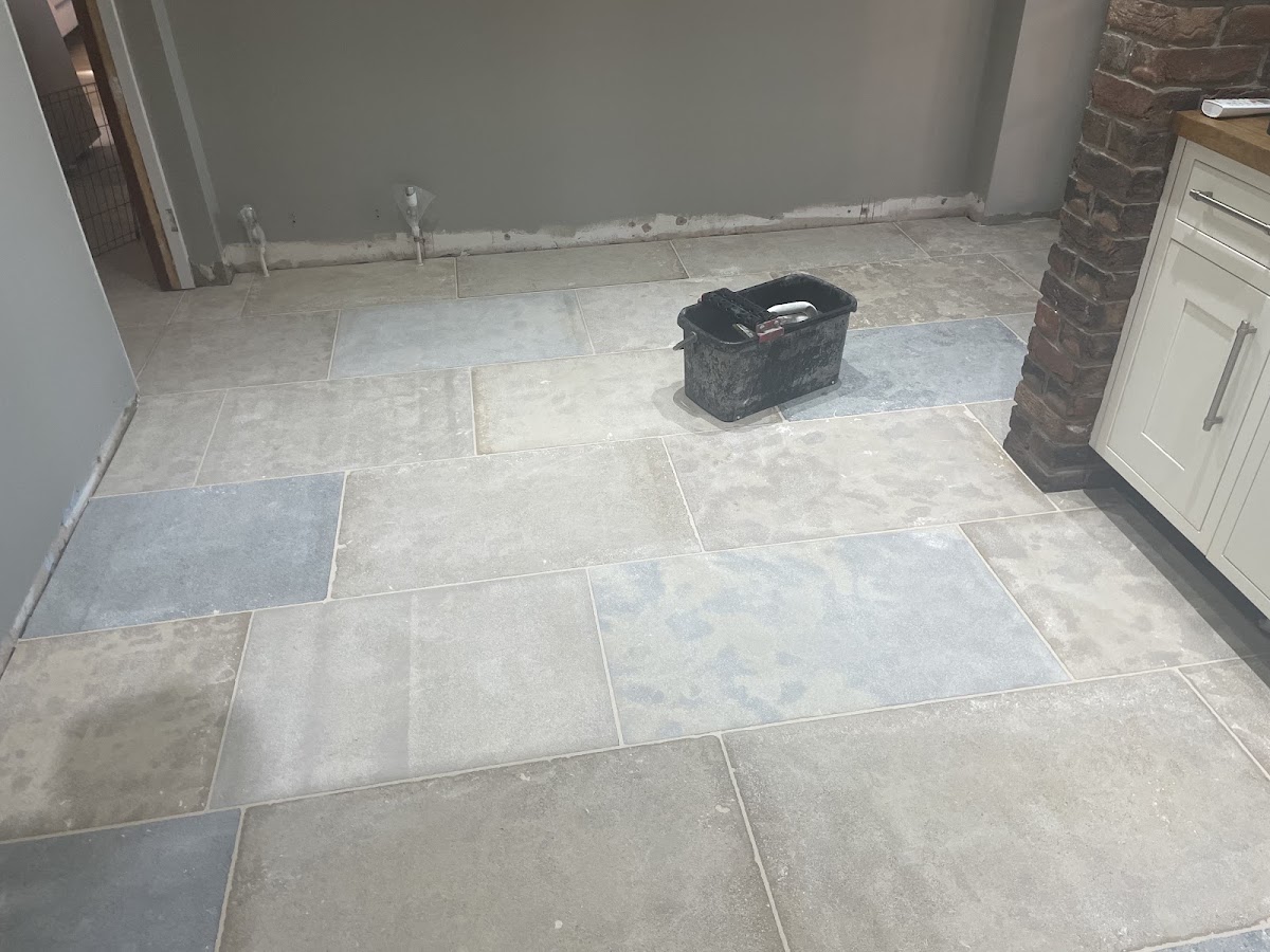 Blue-grey stone-effect large-format kitchen floor tile